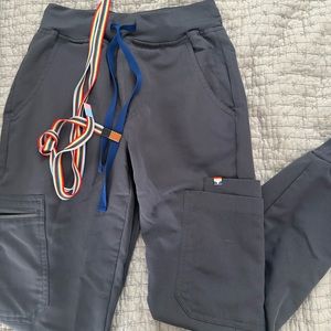 FIGS charcoal high waisted joggers *pride*